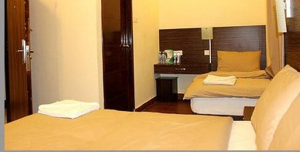 Sabrina Golden Palace Hotel Kuala Lumpur Room photo